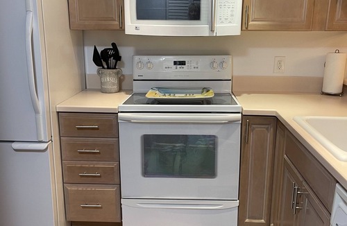 Jupiter Bay Condo | 125 perNIGHT! CONSTRUCTION SALE! NOW THRU SEPT! BEAUTIFUL JUPITER BAY 2BED 2BATH