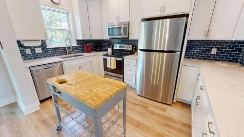 Folly Beach House | 1304 E Ashley