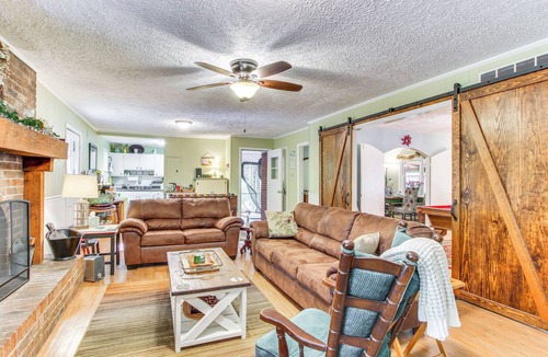 Batesburg House | 136 Private Acres: Lakefront Aiken County Home!