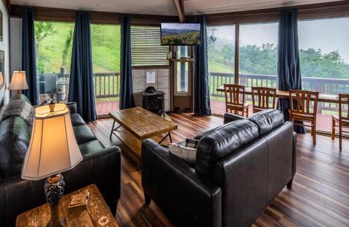Banner Elk Ski Chalet | 139 Skiloft Road by Carolina Stays