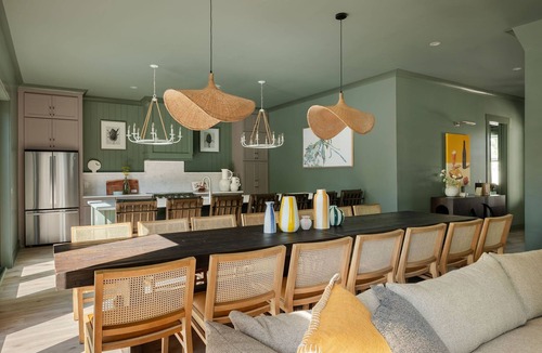 Thunderbolt House | 14BR Luxury Compound | Private Pool, Built-in spa