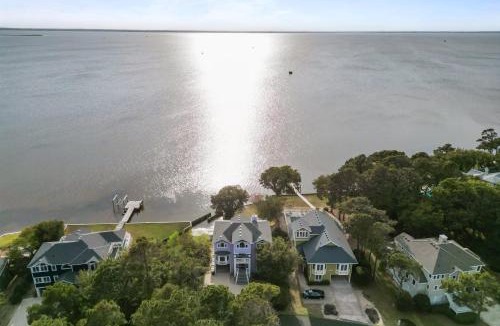 Monteray Shores House | 1528 - Sound and Color