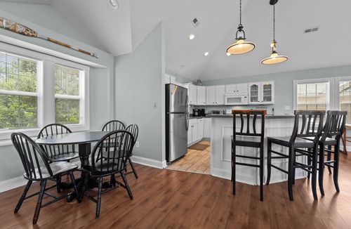 Monteray Shores House | 1535 - Captain Jack's - Spacious Soundfront Escape for 16 w/Pool