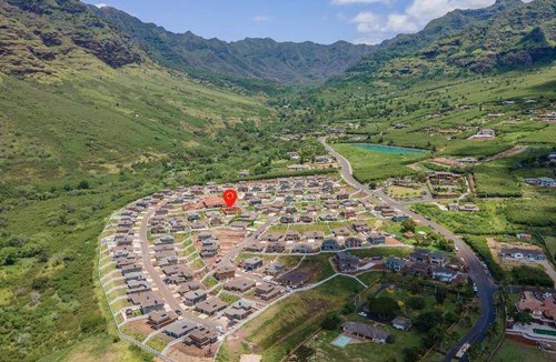 Makaha Valley House | 157 m² House ∙ 4 bedrooms ∙ 14 guests