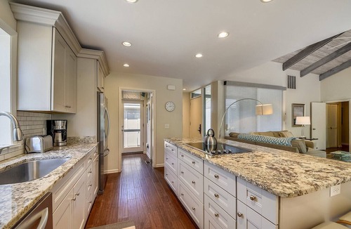 South Beach Villa | 1581 Lagoon Villa ~ Beautiful Coastal Getaway in South Beach Marina Area!