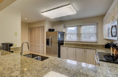 South Beach House | 17 Beachside-Fido Friendly, Heated Community Pool & 100 yrds to ocean