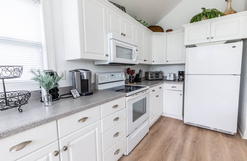 Ocean Sands House | 1767 - Fox Snooze - Corolla Retreat | Pool, Hot Tub & Beach Walk