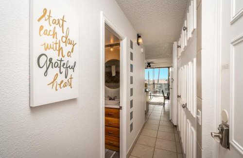 Kihei Apartment | 1BD Condo with Ocean Views: 40% OFF, Self Check-In