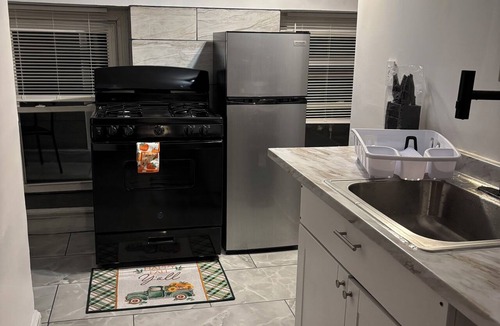 Olney-Oak Lane Apartment | 1Bedroom Einstein, Salus University