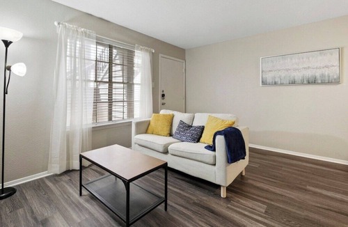 North Austin Civic Association Apartment | 1BR Apt in Austin, TX: Gym, Pool, Near Attractions