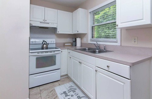 Ponderosa - Wingate Apartment | 1BR Designed for Longer Stays