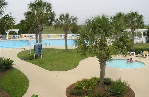 Oceanmarsh Subdivision Condo | 1st FLOOR CONDO, SLEEPS 2. PRIVATE WIFI. 50" SMART TV