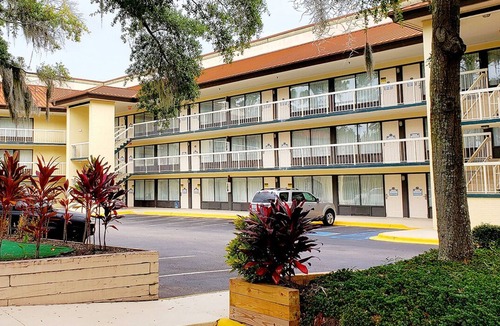 Palmetto Dunes Hotel | 1st Floor Room Simple Rewards Inn"