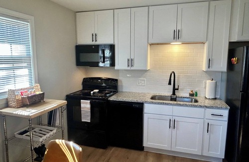Berea House | 2 Bed/1 Bath - 5 Miles to Downtown!