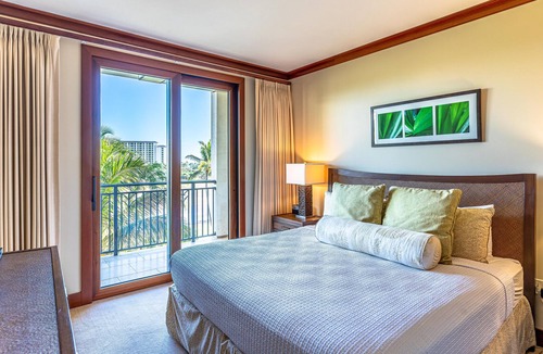 Ko Olina Condo | 2 Bed, 2 Bath 5th Floor Villa Overlooking the Lagoon Pool by Ola (B-505)