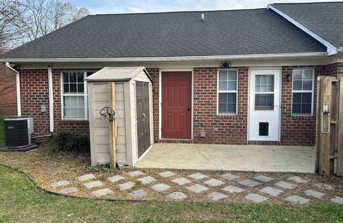 Greenville House | 2 Bedroom-2 Bath With Office Near Hospital-New To Vrbo