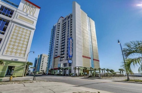 Cherry Grove Beach Condo | 2 Bedroom 2 Bath Direct Oceanfront Condo in Cherry Grove with Amazing View