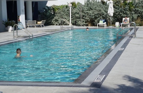 Third Ward Apartment | 2 Bedroom apartment NO BALCONY near Convention Center Pet Friendly