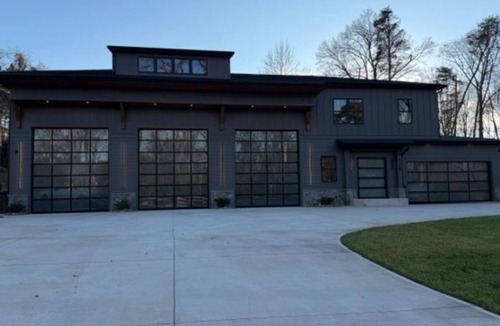 Mayhew Apartment | 2-bedroom apartment in barndominium with 2 car garage included