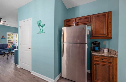 Myrtle Beach Cottage | 2 Bedroom Coastal Cottage 1 block to the beach