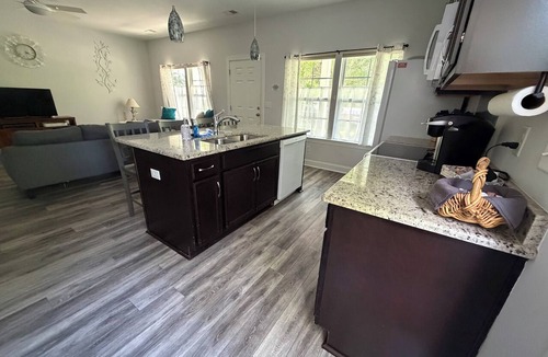 Summerville Cottage | 2-bedroom cottage in adorable Summerville with AC comfort
