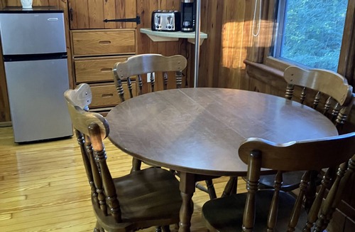 Elizabeth City Apartment | 2-bedroom Efficiency studio in peaceful Elizabeth City with AC