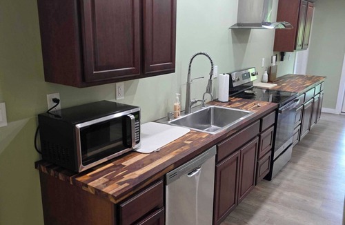 West Oak Hill House | 2-bedroom Home with country charm and Pool. Pet-Friendly!