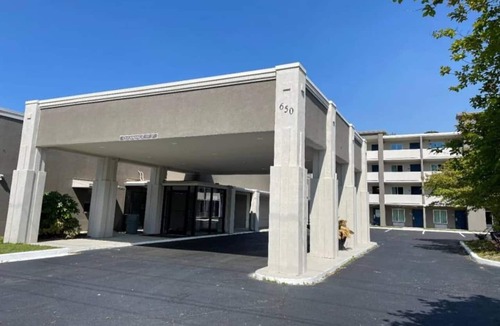 West Columbia Apartment | 2 Beds|Access|Tub|Nsmk|Micfridg