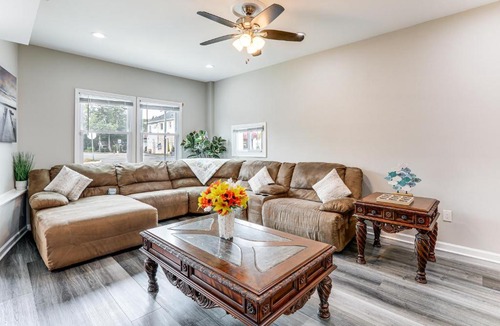 Ocean Gate Apartment | 2 Blocks to Beach: Apt w/Grill in Ocean Gate!