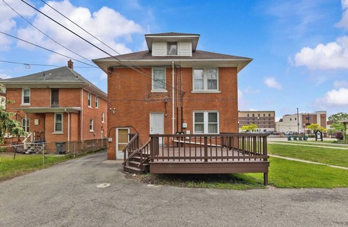 Dearborn House | 2 BR | Fully Equipped Home in Dearborn