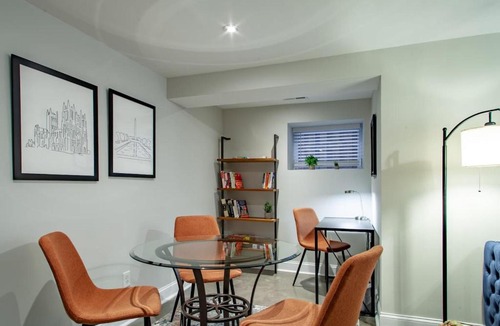 Petworth Apartment | 2-BR Petworth Pad Walk to METRO Subway
