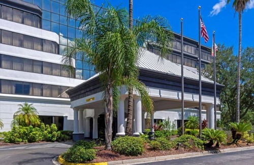 Baymeadows House | 2 Budget-friendly Units! FREE Breakfast, Parking! Near Tree Hill Nature Center!