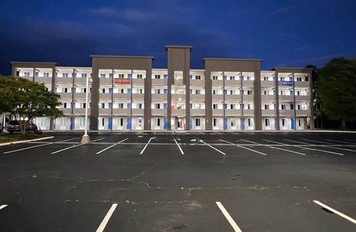 West Columbia Apartment | 2 Full Beds|Non-Smoking,Kitchen
