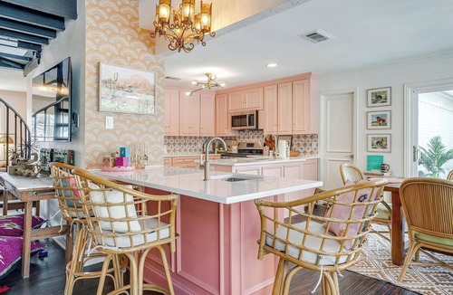 Westworth Village House | 2 Homes + 2 Pools near Stockyards & Dickies