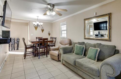 Midtown House | 2 Mi to Downtown Savannah: Historic Home!
