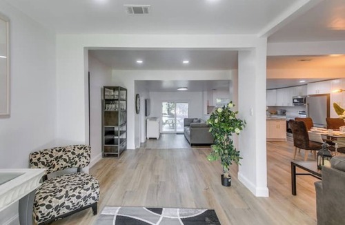 Valdosta House | 2 Mi to Dtwn: Convenient Hub in Valdosta