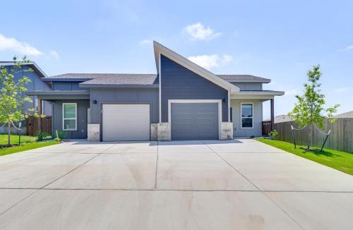Temple House | 2 Mi to Dtwn Dining! Pet-Friendly Temple Townhome