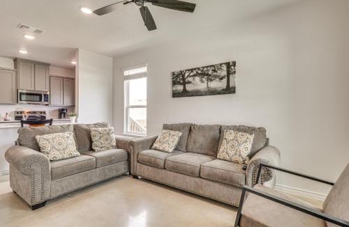 Temple House | 2 Mi to Dtwn Dining! Pet-Friendly Temple Townhome