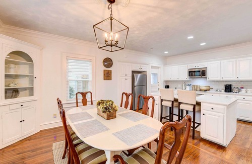 Austin Ave. House | 2 Mi to Dtwn: Waco Home w/Shared Yard!