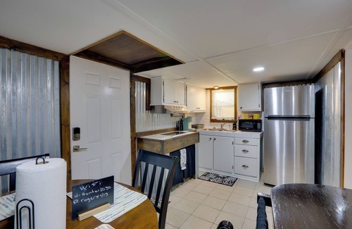 Hinesville Apartment | 2 Mi to Fort Stewart: Cozy + Convenient Apt!