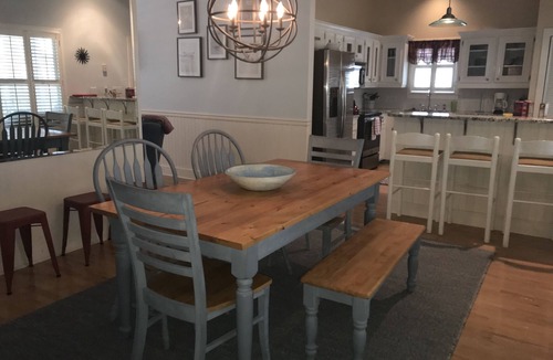 Kiawah Island House | 2 Min.Walk to Beach. Charming, spacious 3bd;3ba home. Hear the Ocean from Porch