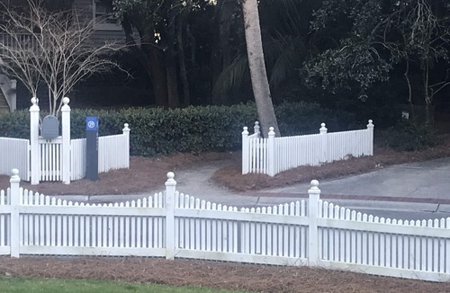 Kiawah Island House | 2 Min.Walk to Beach. Charming, spacious 3bd;3ba home. Hear the Ocean from Porch