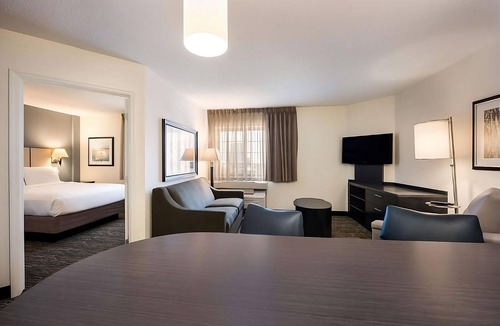 Troy Hotel | 2 Pet-friendly Units Near Cranbrook House w/Full Private Kitchens & Parking!