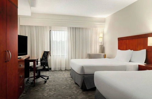 Salisbury Hotel | 2 Queens | Courtyard Salisbury | Ocean City Base, Indoor Pool, Stadium