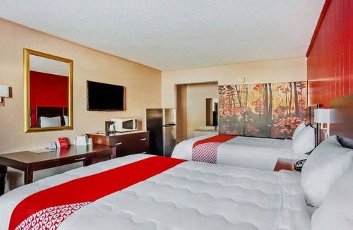 Ridgeland Hotel | 2 Relaxed Queen Rooms Great for Weekend Visits to Ridgeland