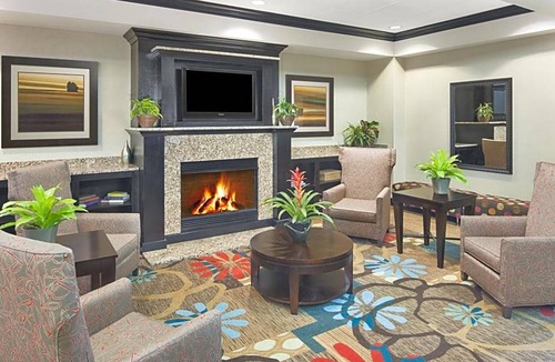 Royal Pines Estates Hotel | 2-Star Hotel ∙ Hampton Inn Columbia I-20-Clemson Road