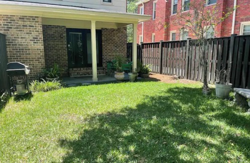 Midtown Apartment | 2 Story apartment in Ardsley Park with patio.