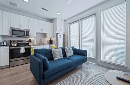 Waller Creek District Hotel | 2 Units | Sleek Haven Near Austin’s Capitol & South Congress Dining & Shops