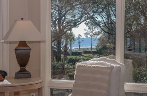 Oceanside House | 20 Sandhill Crane - Pup Friendly | 2nd Row Ocean Home