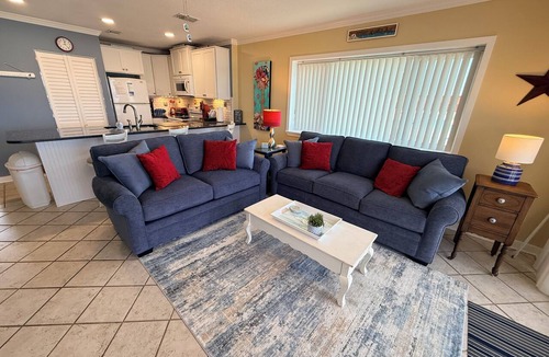 Fort Walton Beach Condo | #201- GULF FRONT, END UNIT. BOOKING SPRING AND SUMMER! BCH SERVICE INCLUDING.!